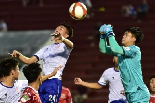 VPF đề nghị kỷ luật nặng cầu thủ đánh nhau ở Giải hạng Nhất Quốc gia; Barca nguy cơ bị cấm dự Cúp C1 châu Âu