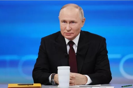 Ukraine lo ngại Tổng thống Putin đích thân nắm quyền kiểm soát việc sản xuất công nghệ vũ khí