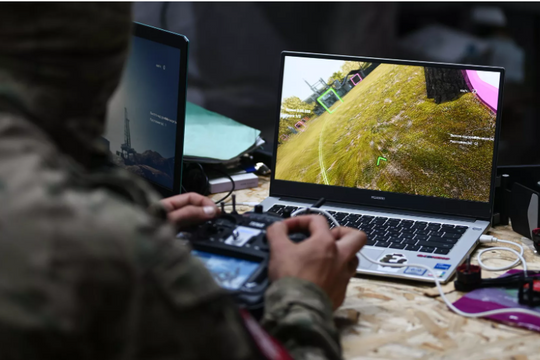 Quân đội Ukraine khiếp sợ số lượng máy bay không người lái của Nga như 'nấm mọc sau mưa'