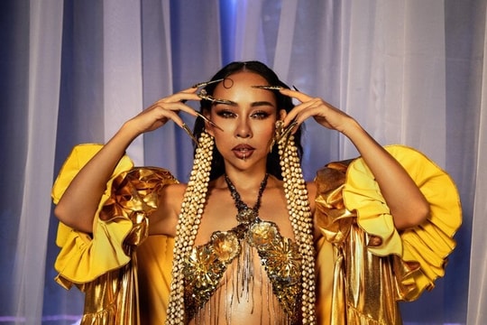 Nữ ca sĩ mang danh xấu lạ nhưng luôn đắt show sự kiện nhan sắc