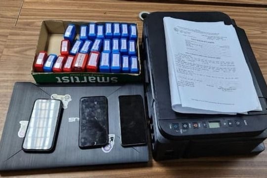 Khởi tố nhóm làm giả giấy khám sức khỏe