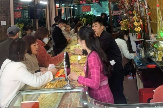 Giá vàng biến động với nhiều cái nhất chưa từng có, Ngân hàng nhà nước vào cuộc 