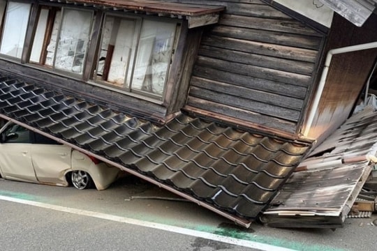 Nhiều người bị vùi lấp sau động đất 7,6 độ ở Nhật Bản