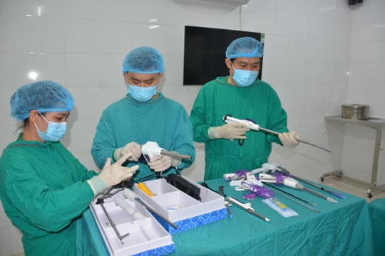 Giám định pháp y, tìm nguyên nhân tử vong của cháu bé 13 tuổi tại Trung tâm Y tế huyện Anh Sơn