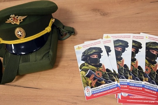 Putin cấp quyền công dân cho người nước ngoài trong quân đội Nga