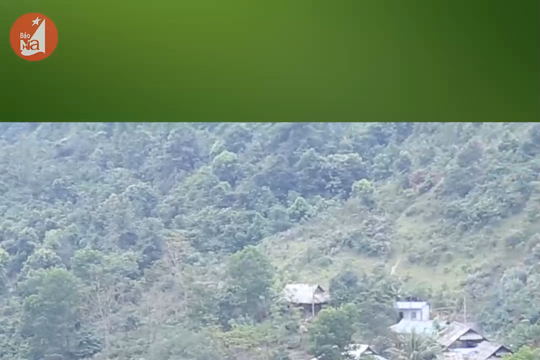 Cuộc sống của thầy và trò nơi bản '3 không' ở Quế Phong