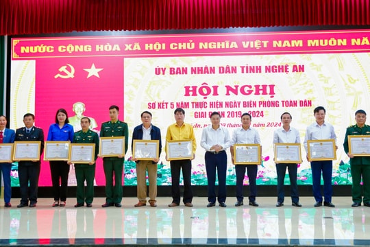 Xây dựng nền biên phòng toàn dân vững mạnh, bảo vệ vững chắc chủ quyền an ninh biên giới