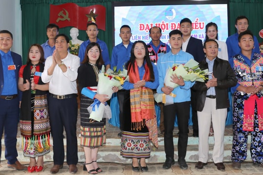  Đại hội điểm Hội Liên hiệp Thanh niên cấp xã đầu tiên tại vùng biên giới Nghệ An