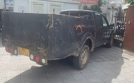 Bắt tạm giam 1 kiểm lâm viên vận chuyển, mua bán lâm sản trái phép