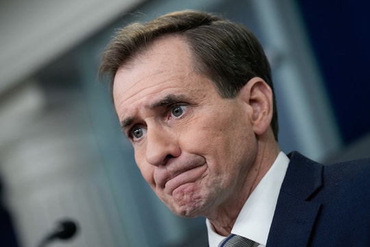 Mỹ xác nhận dừng nguồn cung cấp quân sự cho Ukraine