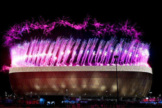 Lung linh ánh sáng tại Lễ khai mạc Asian Cup 2023