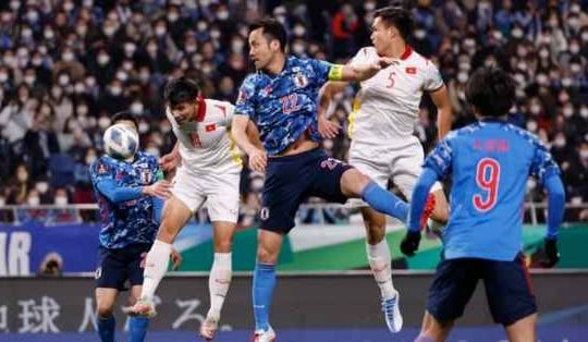 Huấn luyện viên Troussier có thể tạo kỳ tích trước Nhật Bản?