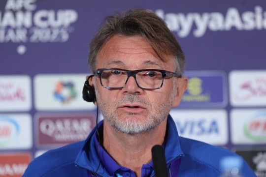 Huấn luyện viên Troussier: 'Tuyển Việt Nam hướng đến mục tiêu đội đứng thứ 3 có thành tích tốt nhất'