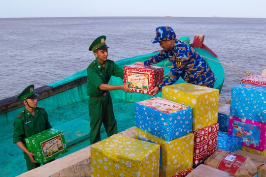 Tết sớm ở đảo Hòn Khoai