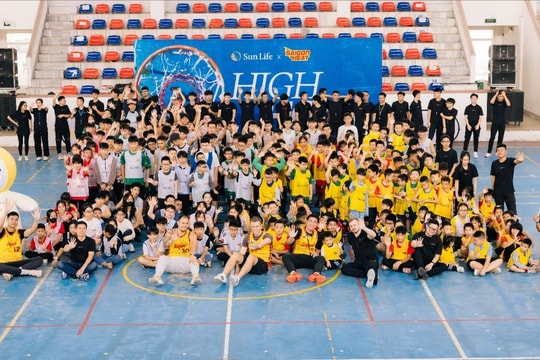 Ngày hội bóng rổ High Hoop - Cùng Sun Life bật cao sức trẻ