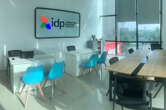 IDP Vinh khai trương văn phòng tư vấn du học tại địa chỉ mới với nhiều ưu đãi