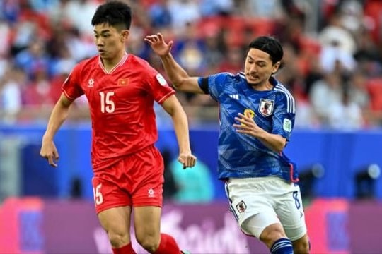 Truyền thông Indonesia yêu cầu đội nhà để mắt đến 3 ngôi sao của tuyển Việt Nam; Cổ động viên Trung Quốc đòi sa thải HLV Jankovic sau 2 trận hòa