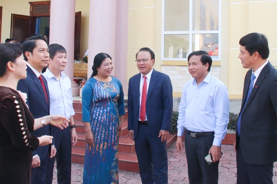 Đồng chí Nguyễn Nam Đình: Chú trọng giám sát việc thực hiện các kiến nghị thông qua các hoạt động của HĐND