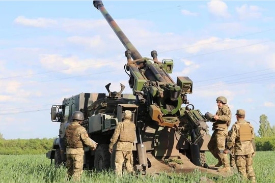 Pháp quyết tâm lên kế hoạch viện trợ quân sự cho Ukraine 