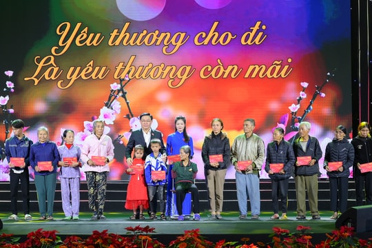 Gần 141 tỷ đồng ủng hộ Tết Vì người nghèo - Xuân Giáp Thìn năm 2024 của Nghệ An