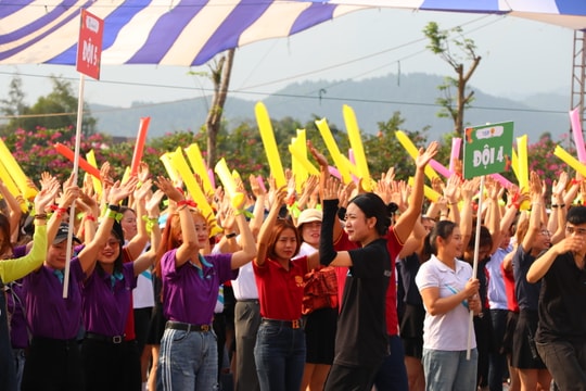 Hơn 1 tỷ đồng chăm lo Tết công nhân Nghệ An
