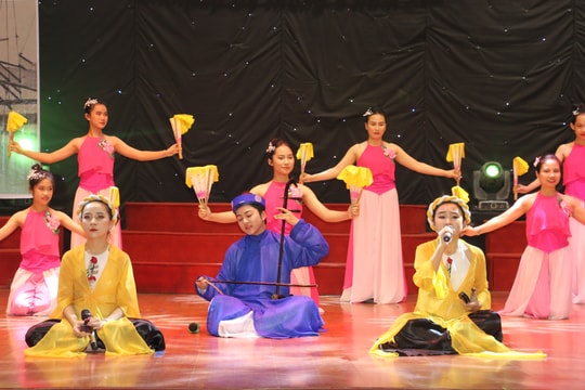 HƯỚNG ĐẾN HỘI THI “HÁT DÂN CA TRONG TRƯỜNG HỌC”