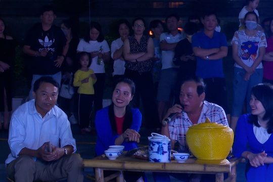 HƯỚNG ĐẾN HỘI THI “HÁT DÂN CA TRONG TRƯỜNG HỌC”
