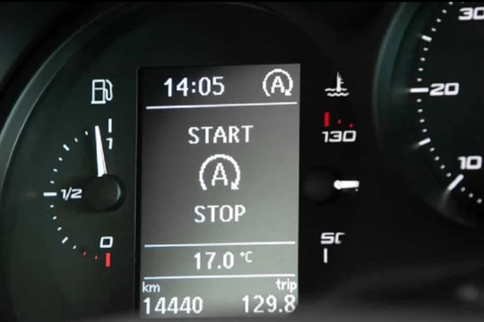 Điều cần biết về tính năng dừng xe tạm tắt máy trên ô tô 