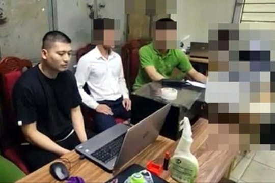 Đề nghị truy tố nhóm nhân viên ngân hàng trong đường dây làm giấy tờ giả