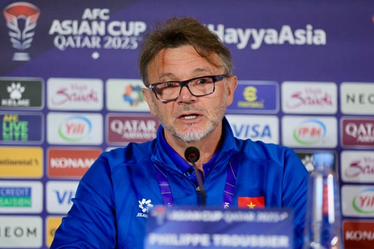Huấn luyện viên Troussier: 'Tôi hiểu được cảm xúc của người hâm mộ và truyền thông sau hai trận thua của tuyển Việt Nam’