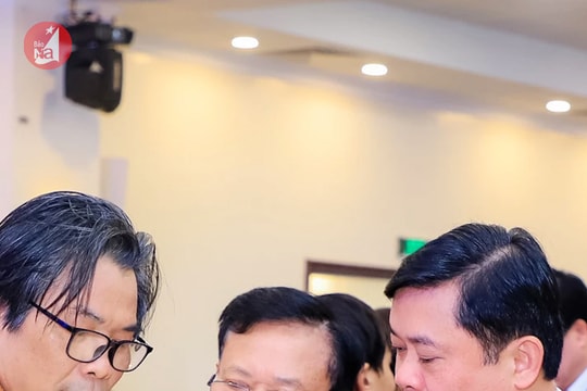 Điểm tin ngày 28/1