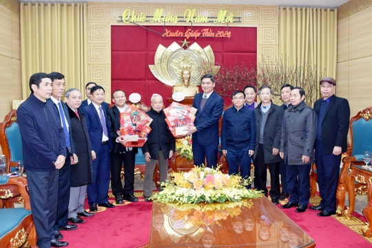 Ủy ban Đoàn kết Công giáo Nghệ An chúc mừng năm mới Tỉnh ủy, UBND tỉnh