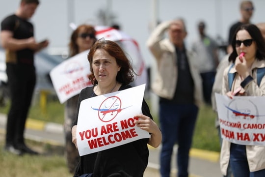 Điện Kremlin khẳng định 'tâm lý bài Nga' ở phương Tây sẽ suy giảm