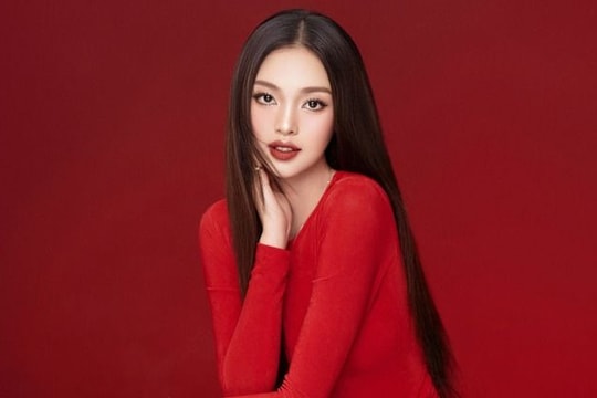 Nhan sắc vận động viên bóng chuyền đăng quang Hoa khôi Hà Nội