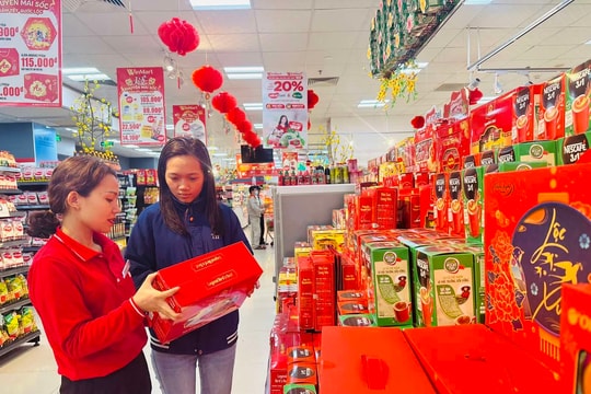 100 siêu thị và cửa hàng WinMart/WinMart+/WIN tại Nghệ An thực hiện chương trình 'Siêu sale chạm đỉnh - Vẹn tròn vị Xuân'