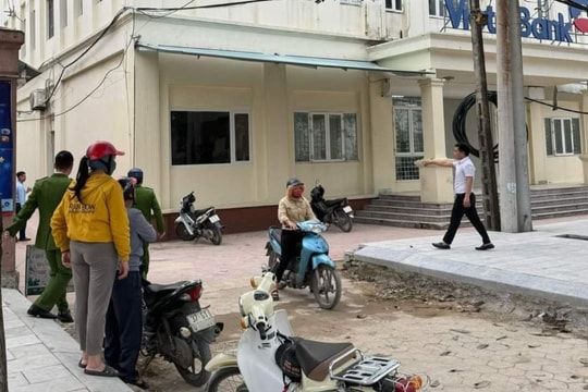 Truy bắt đối tượng cướp ngân hàng tại thị xã Cửa Lò