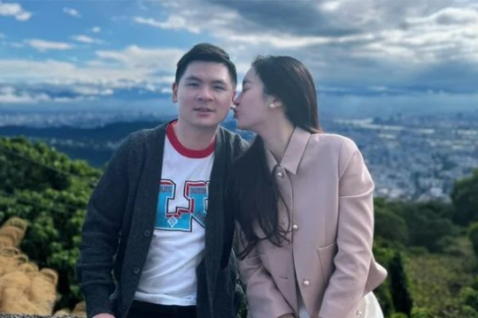  Đỗ Mỹ Linh hiếm hoi khoe ảnh tình tứ bên chồng thiếu gia 