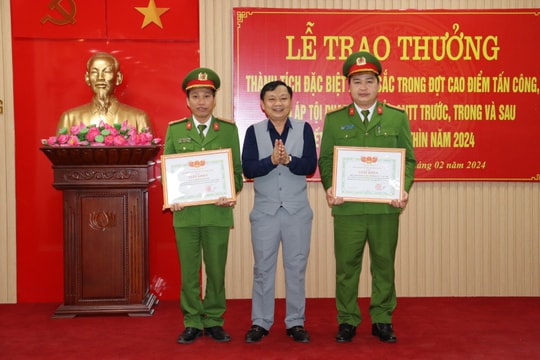 Đô Lương: Trao thưởng cho tập thể, cá nhân có thành tích đặc biệt xuất sắc dịp Tết 2024
