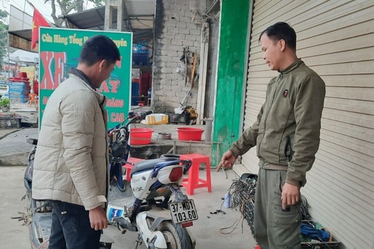 Cần tăng cường tuyên truyền, hướng dẫn về quy định cấm học sinh dưới 16 tuổi đi xe máy điện