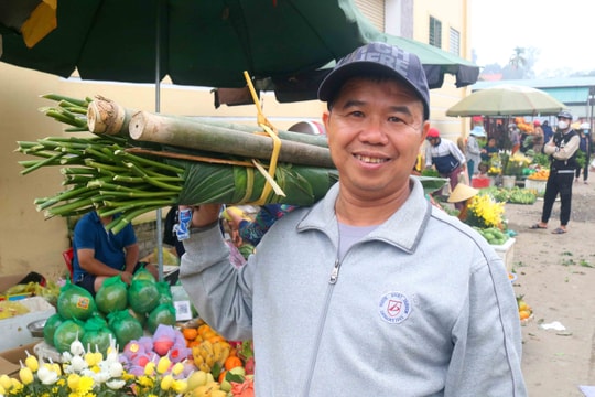 Nhộn nhịp chợ quê Nghệ An ngày Tết