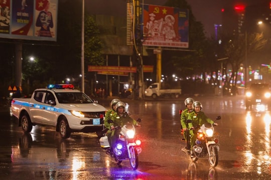 Những người giữ bình yên đêm Giao thừa