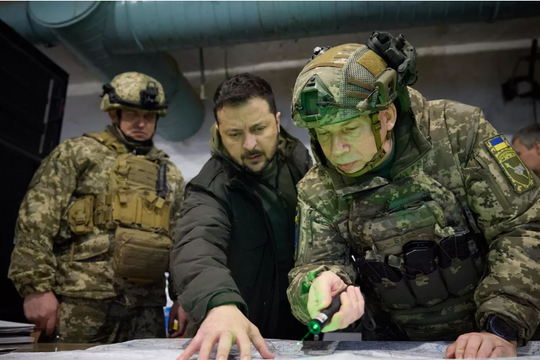 Thay tướng, Tổng thống Zelensky đang muốn thực hiện tấn công trở lại 