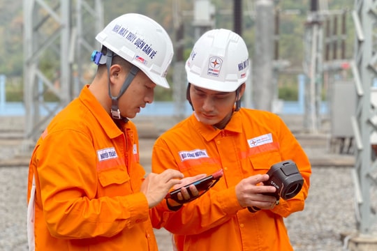 Xuyên Tết ở Nhà máy Thuỷ điện Bản Vẽ