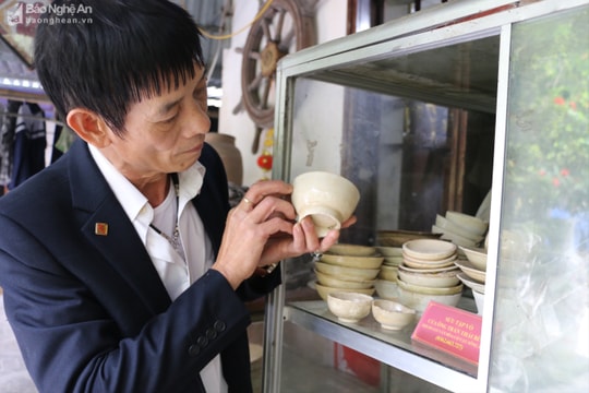 Nhà sưu tầm ở Nghệ An với bộ cổ vật được chứng nhận Kỷ lục Việt Nam