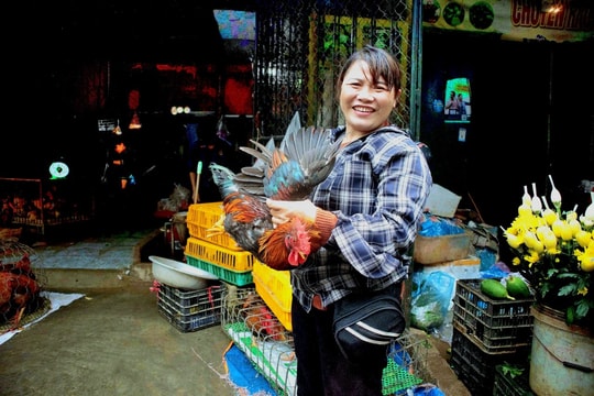 Thị trường đồ lễ cúng khai hạ phong phú, giá ổn định