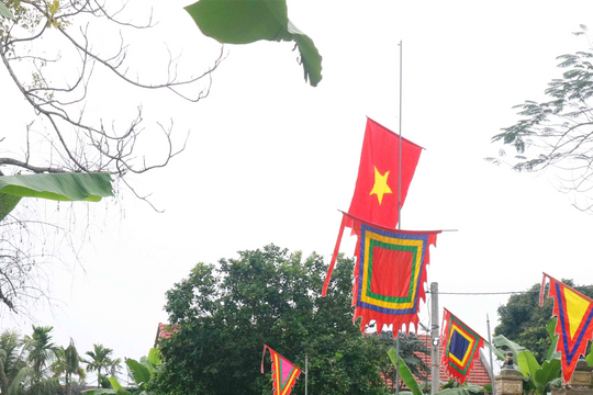 Lễ khai hạ đầu Xuân, người dân mổ bò, lợn cúng tế