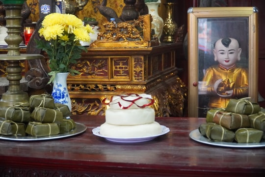 Độc đáo lễ tế bánh chưng, bánh dày tại ngôi đền linh thiêng nhất xứ Nghệ