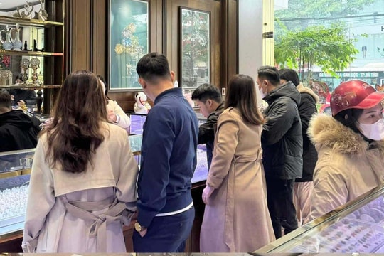 Sát ngày vía Thần Tài, thị trường vàng Nghệ An nhộn nhịp