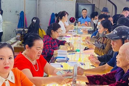 Ngày vía Thần Tài ở TP.Vinh: Nơi đông đúc, chỗ đìu hiu