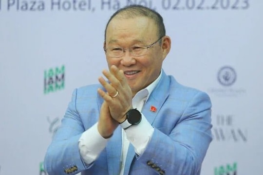 Chốt tương lai của huấn luyện viên Park Hang-seo; Real Madrid kích nổ bom tấn mang tên Kylian Mbappe